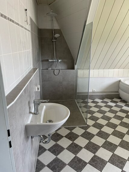 image9